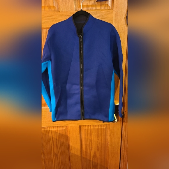 Neoprene Top - Picture 2 of 15